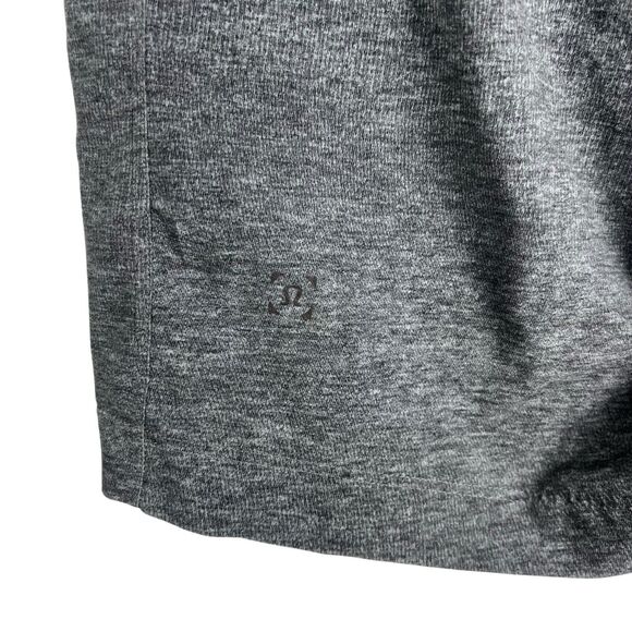 Lululemon T.H.E. Linerless Short Gray Mens Sz M LM7Y05S Stretch 11” Gym Outdoor - Picture 4 of 5